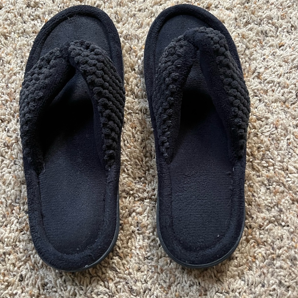 Black house slippers, size 7-8